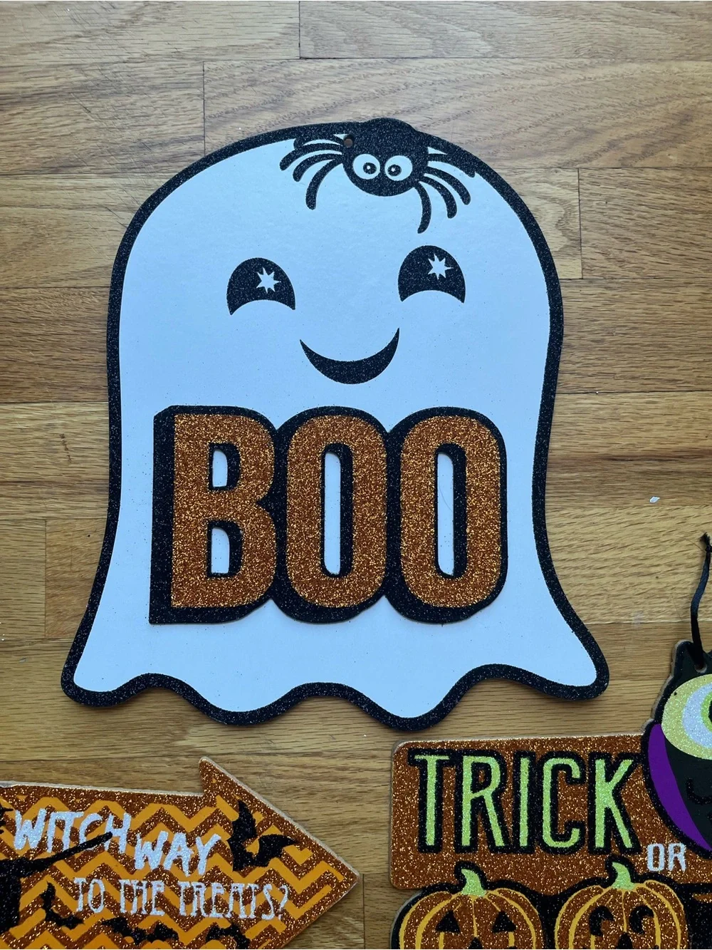 Sparkly Cute Halloween Decorations